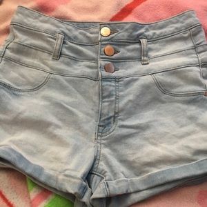 High waist short shorts